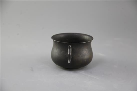 A Chinese bronze baluster shaped censer, Gui, Qing dynasty, width 14cm